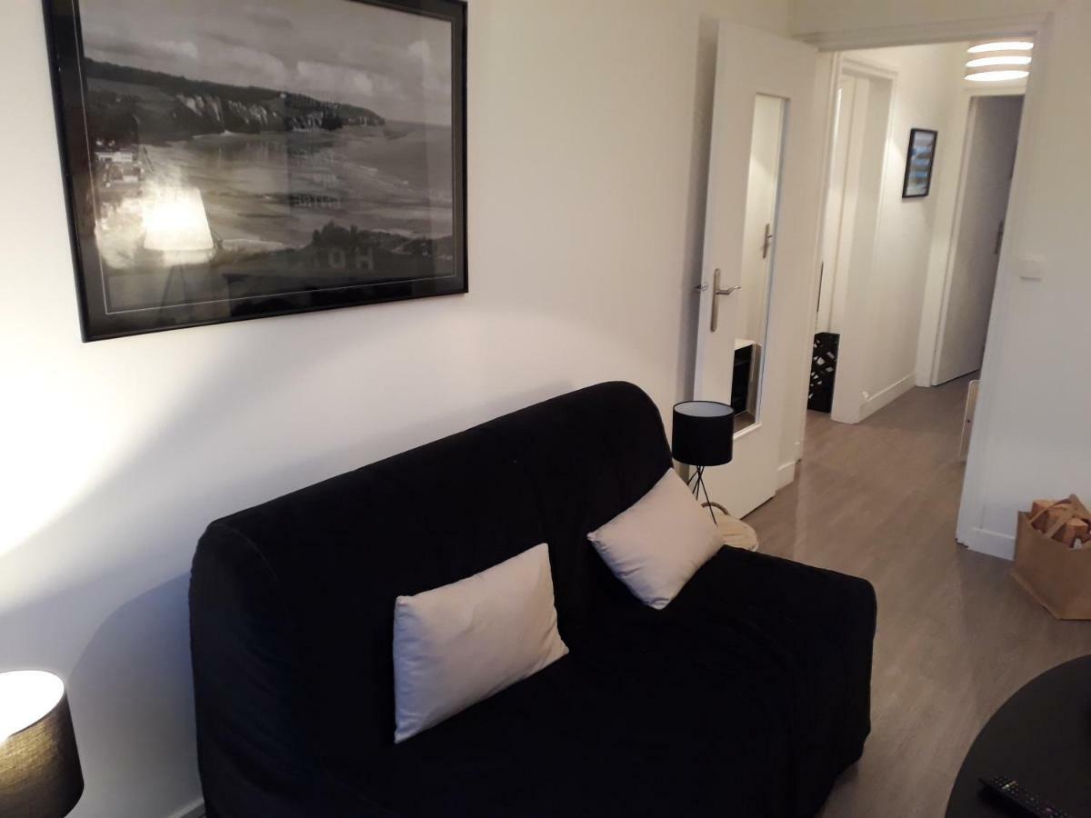 Appartement Quai Ouest, Vue Entree Port, Stationnement Gratuit, Lits Faits Pour Votre Arrivee, Serviettes De Toilettes Fournies Dieppe Exterior foto