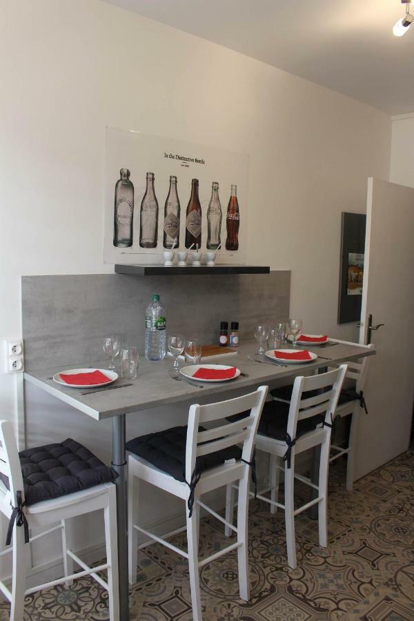 Appartement Quai Ouest, Vue Entree Port, Stationnement Gratuit, Lits Faits Pour Votre Arrivee, Serviettes De Toilettes Fournies Dieppe Exterior foto